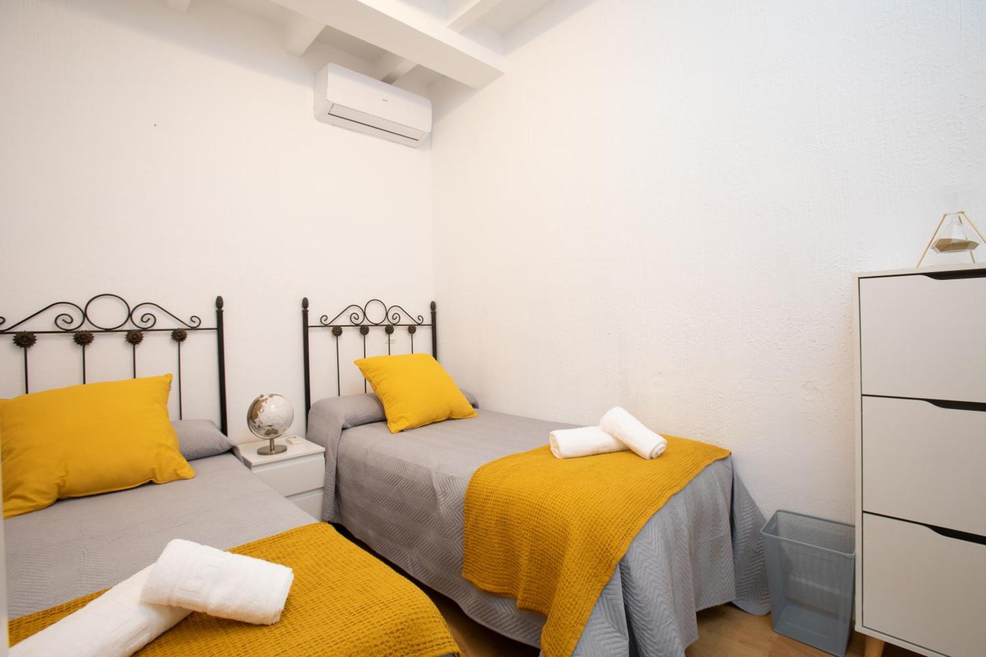 Boutique Rooms Playa Burriana Nerja Exterior photo