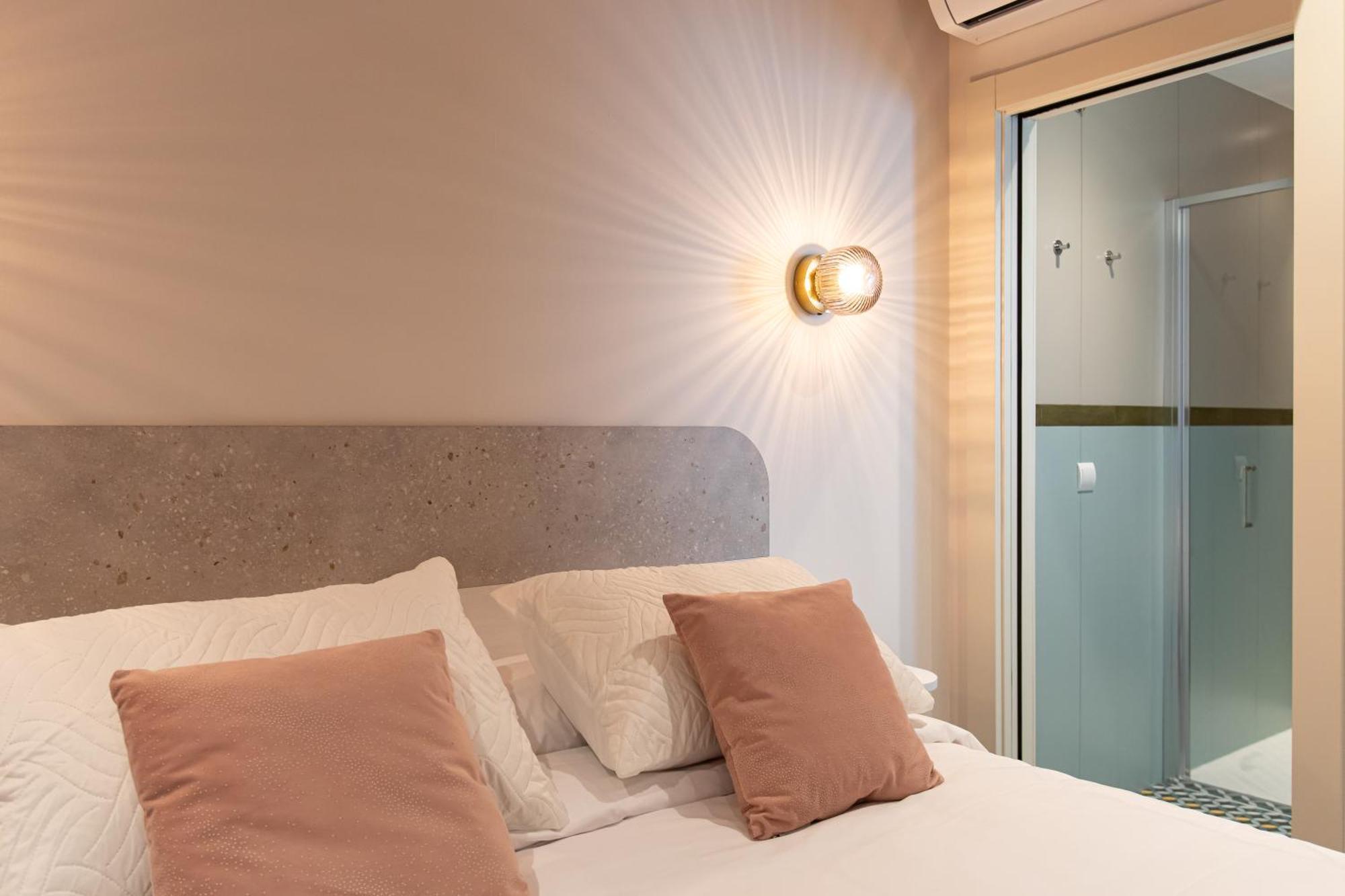 Boutique Rooms Playa Burriana Nerja Exterior photo
